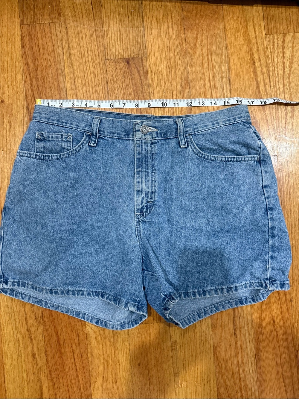 Vintage 90s Riders by Lee High Rise Denim Mom Shorts 14M - Picture 6 of 7